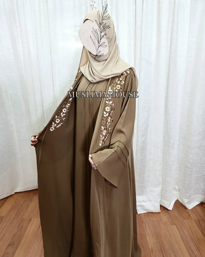 عباية كلوش بثوب crepe de soie